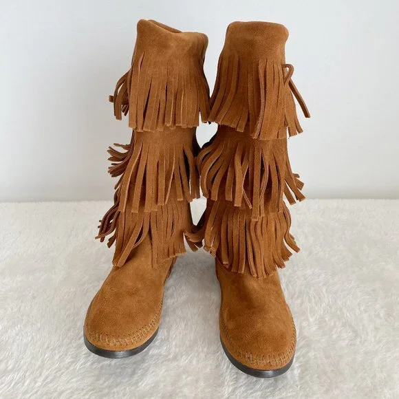 Minnetonka NWOT Women's 3-Layer Fringe Boot, Brown Suede, Size